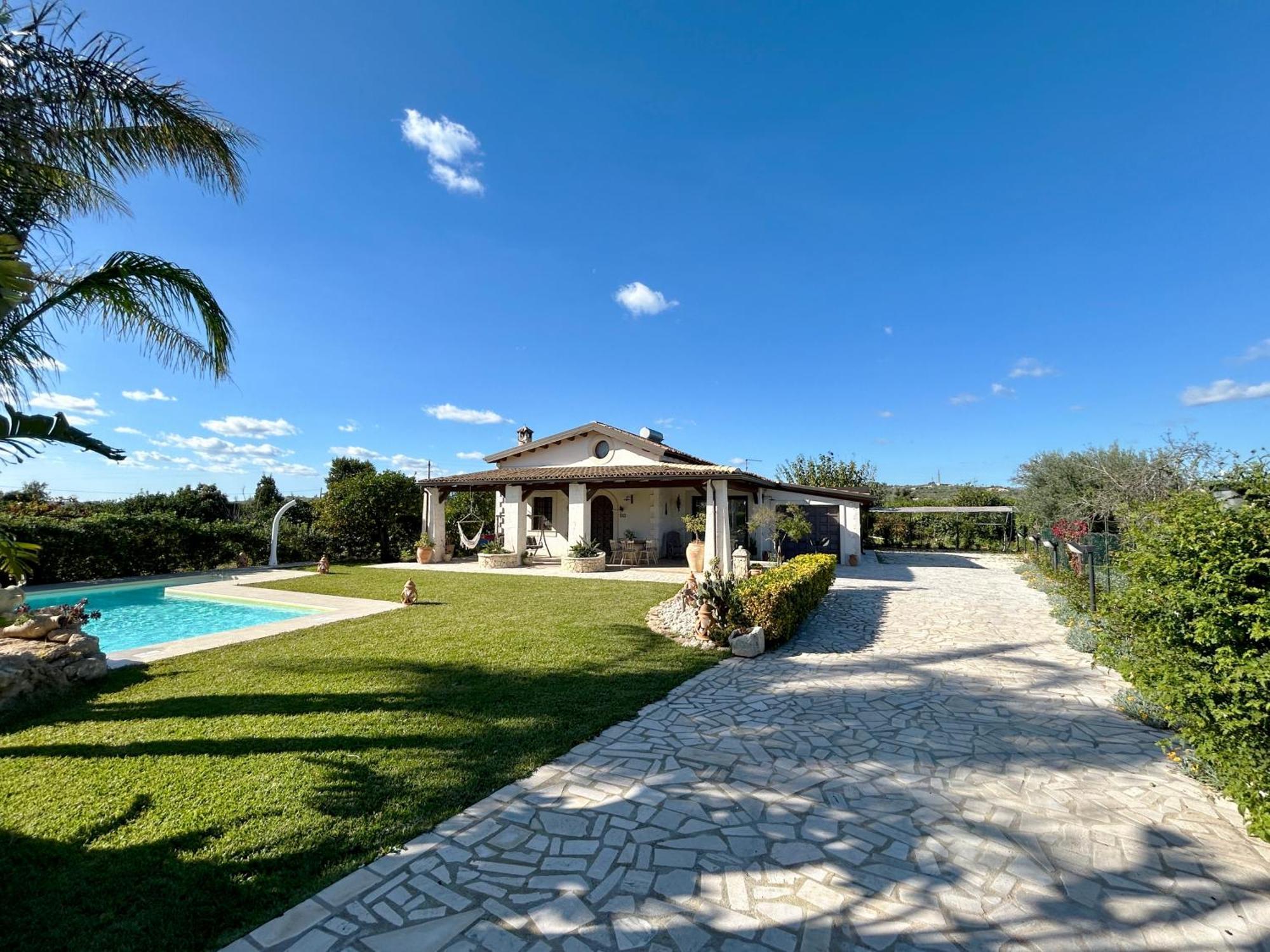Villa Suq With Pool, Parking & Wifi Noto Exterior foto